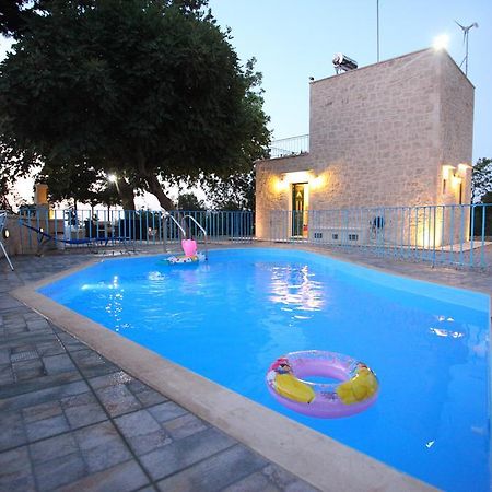 Villa Athina Aryiroúpolis Værelse billede