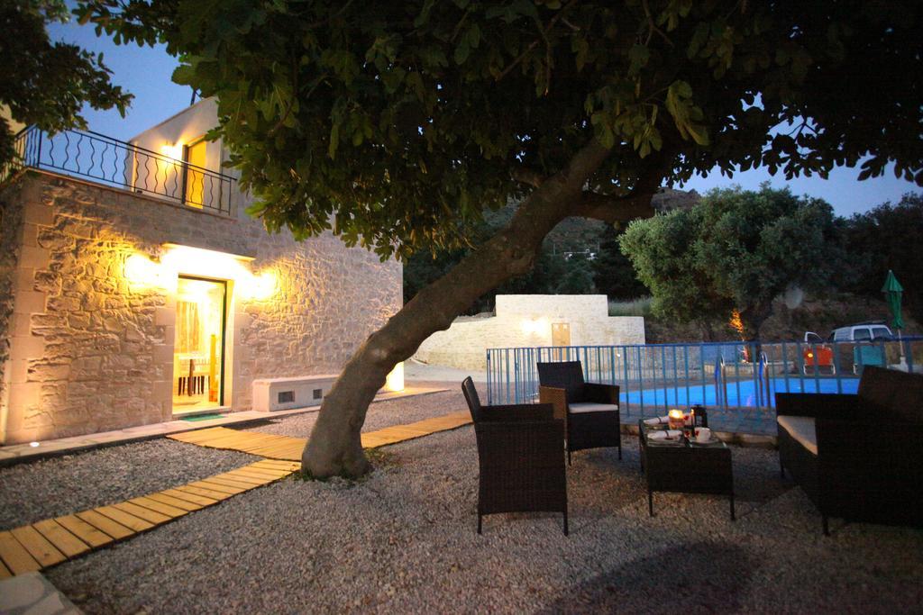 Villa Athina Aryiroúpolis Værelse billede